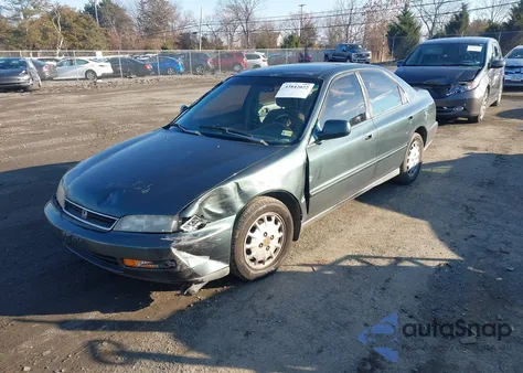 1996 Honda Accord Ex/Ex-R from USA, damaged, VIN 1HGCD5658TA089818
